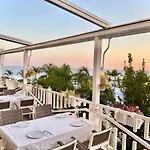 Elysium Hotel Dhërmi