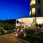 Hotel Elysium