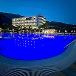 Elysium Hotel 5*