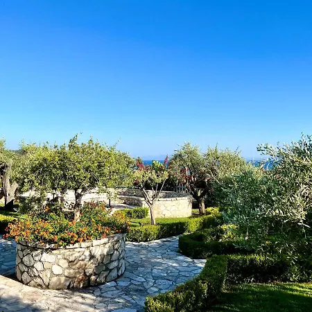 Elysium 5* Dhermi