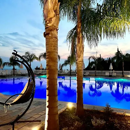 Hotel Elysium
