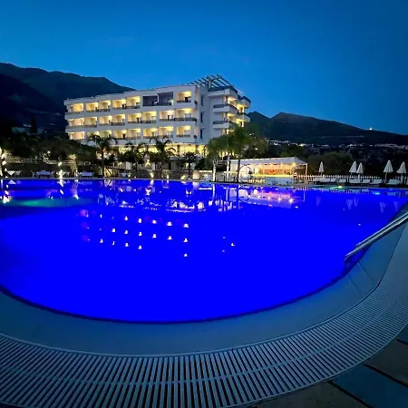Elysium Otel 5*