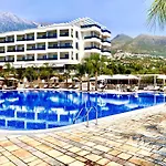 Hotel Elysium Dhermi