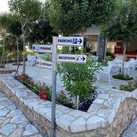 Elysium Hotel 5*
