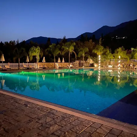 Elysium Hotel 5*