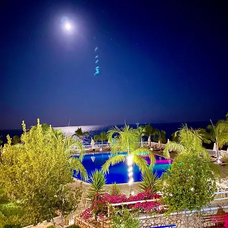 Elysium 5*